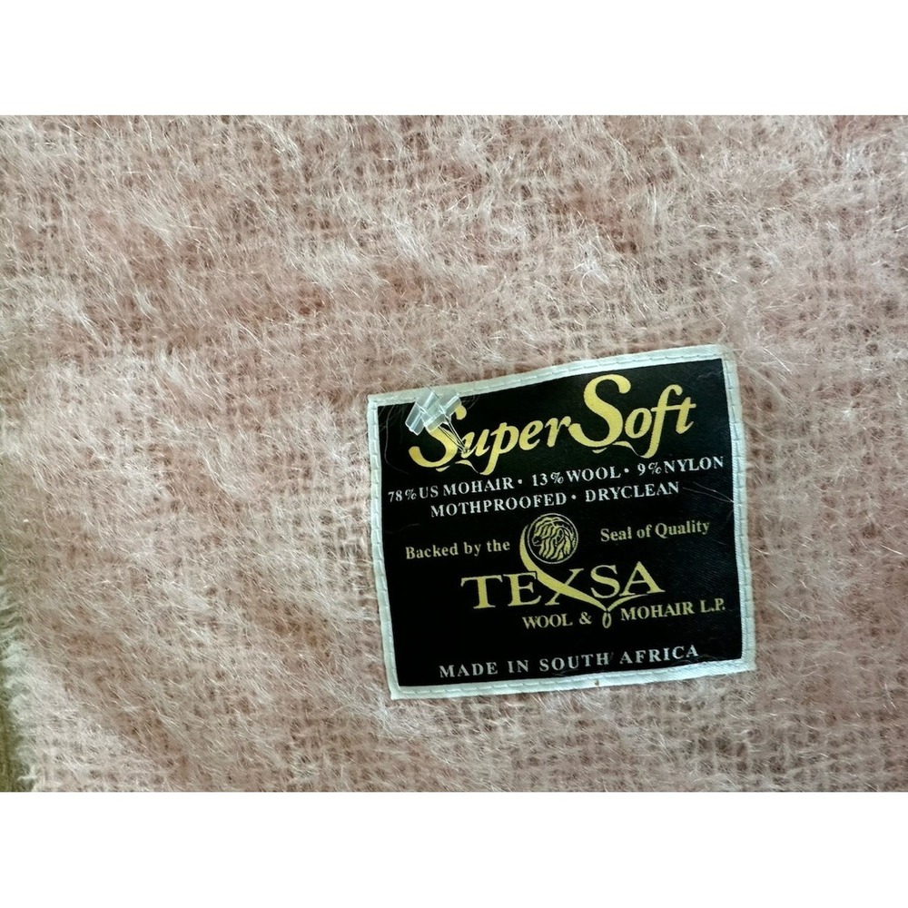 Vintage Texsa SuperSoft Mohair Throw Blanket Pink Fringe 54x70 South Africa - Picture 4 of 4